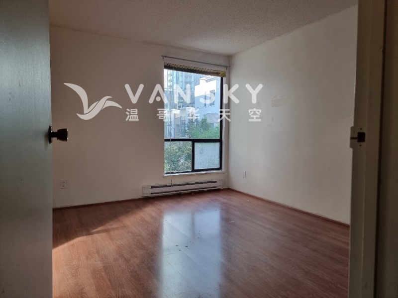 250226155504_3 2nd room.jpg